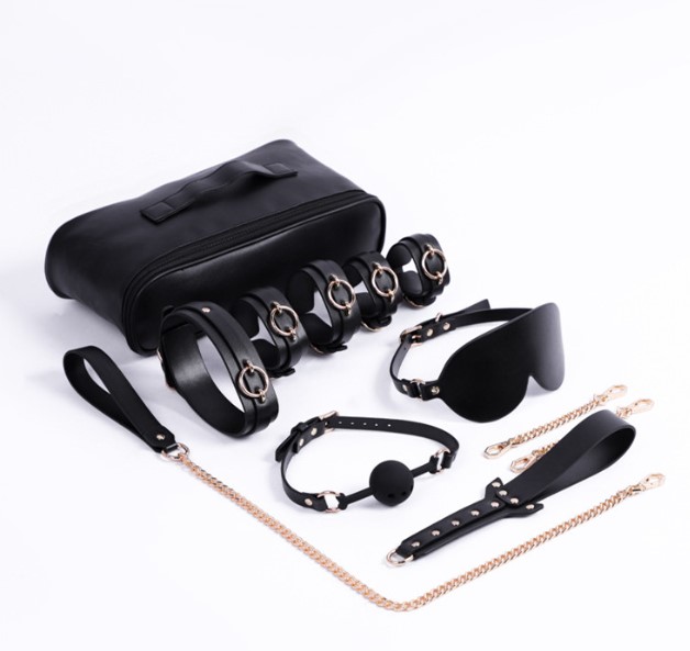 Set BDSM Supreme, 6 Piese cu Geanta Depo in SexShop KUR Romania