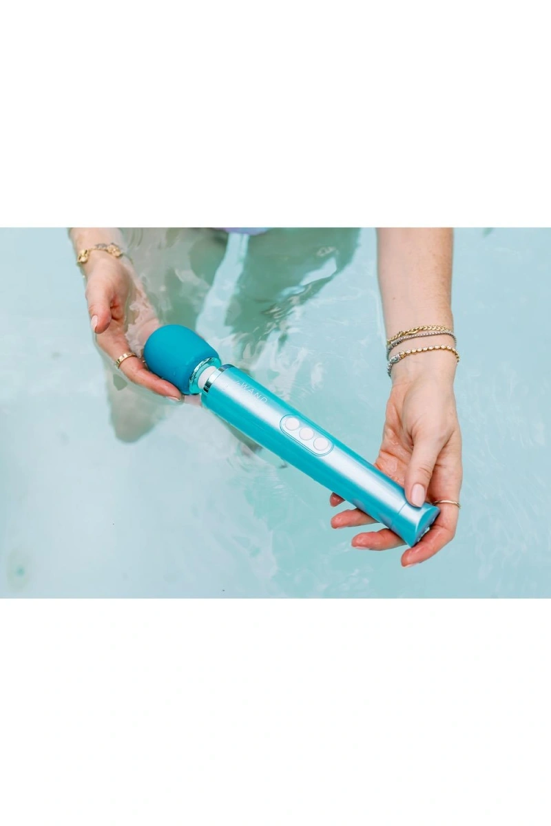 Vibrator Masaj Submersibil, 20 Moduri Vibratii, 10 Viteze, Silicon, ABS, USB, Albastru, 29 cm, #21, Erotic24.ro