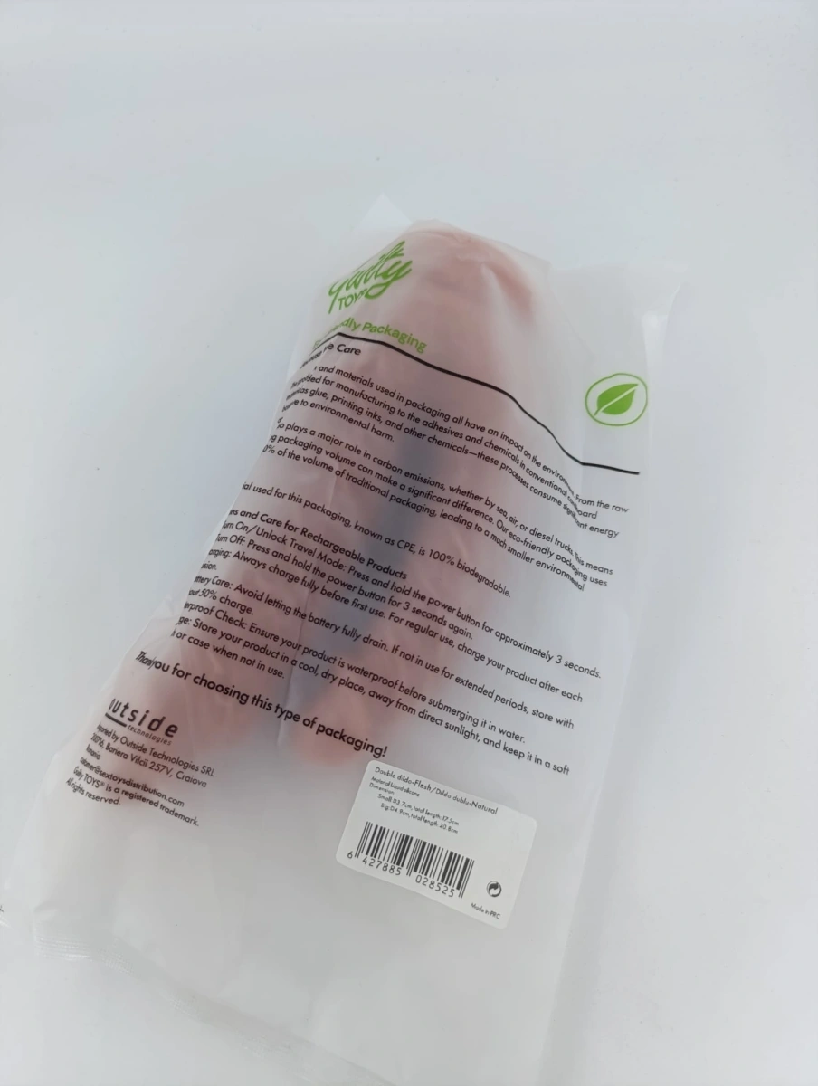 Dildo Dublu cu Ventuza la Baza, Silicon Lichid, Natural, 20.8 cm, Guilty Toys, #8, Erotic24.ro