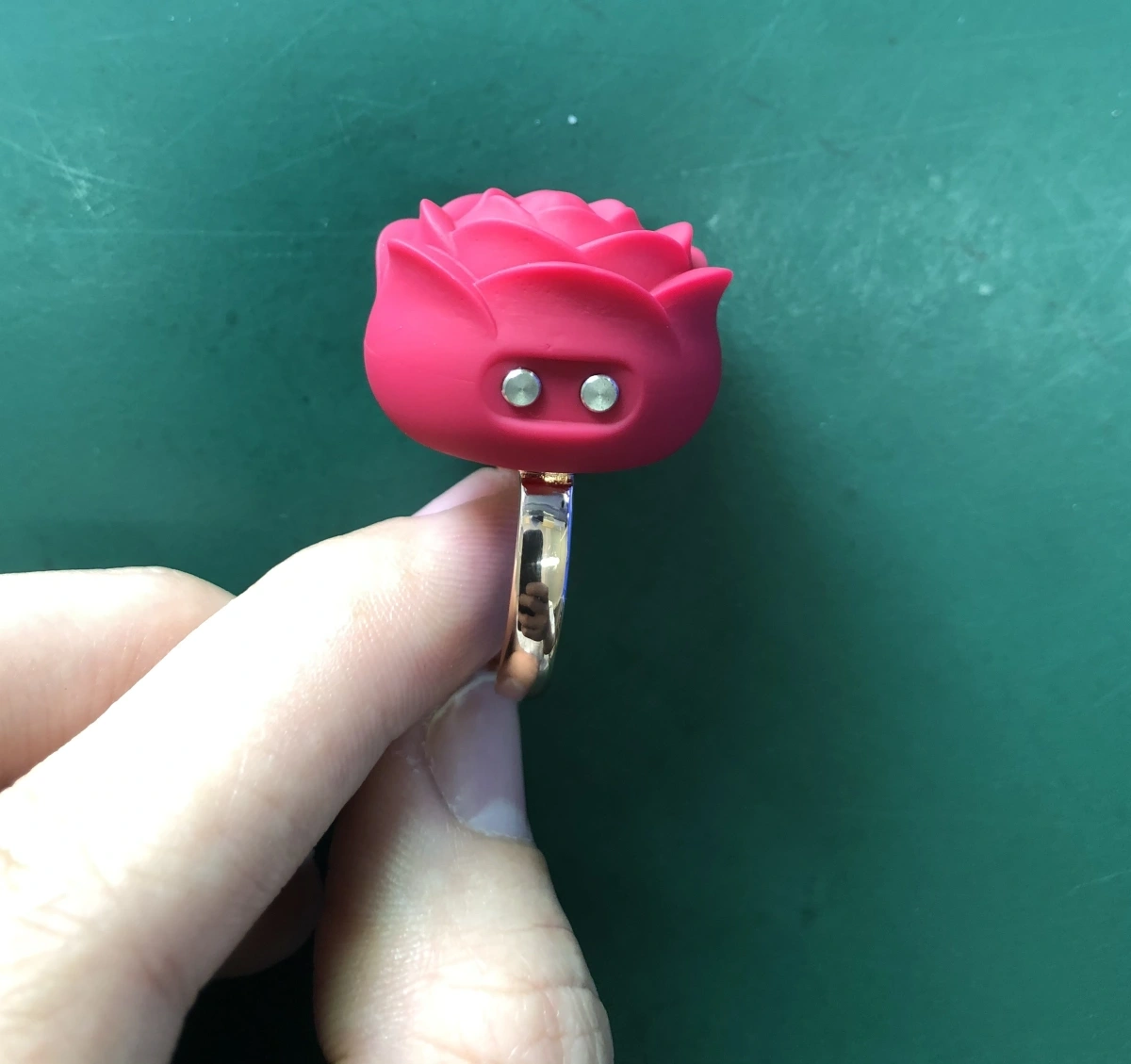 Mini Vibrator Rose Ring, 9 Moduri Vibratii, Silicon, USB Magnetic, Rosu, Guilty Toys, #4, Erotic24.ro