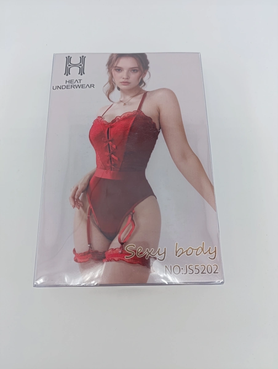 Set Lenjerie 2 Piese Moulin Rouge, Body si Jartiere, Rosu, M, #7, Erotic24.ro