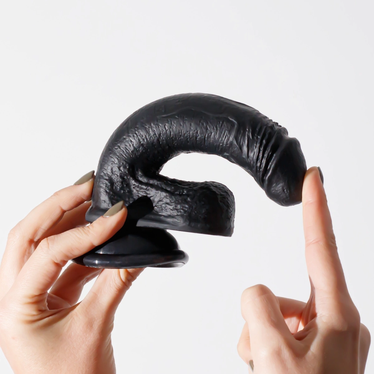 Dildo Realist Crushious Inviktus cu Ventuza, Silicon Lichid, Negru, 19 cm, Nr. 5, Erotic24.ro