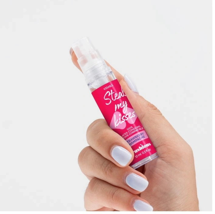 Lubrifiant Steal My Kisses, Aroma Sampanie si Capsuni, 10 ml, Nr. 2, Erotic24.ro