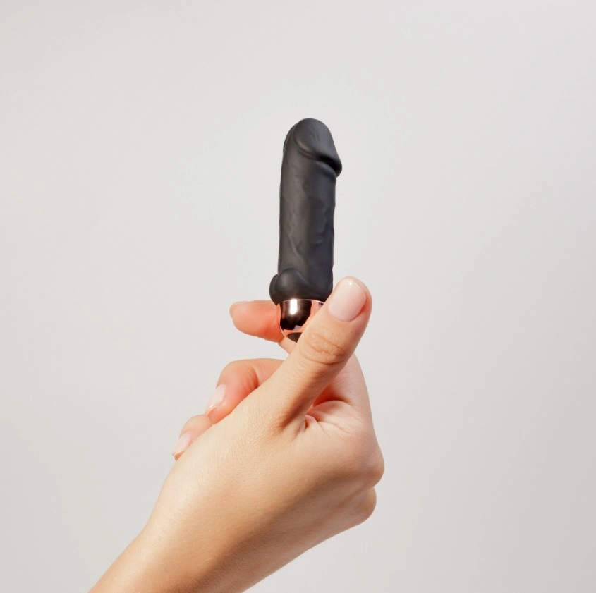 Vibrator Mini Realistic Crushious Weenie, 10 Moduri Vibratii, Silicon, USB, Negru, 8.8 cm, #6, Erotic24.ro