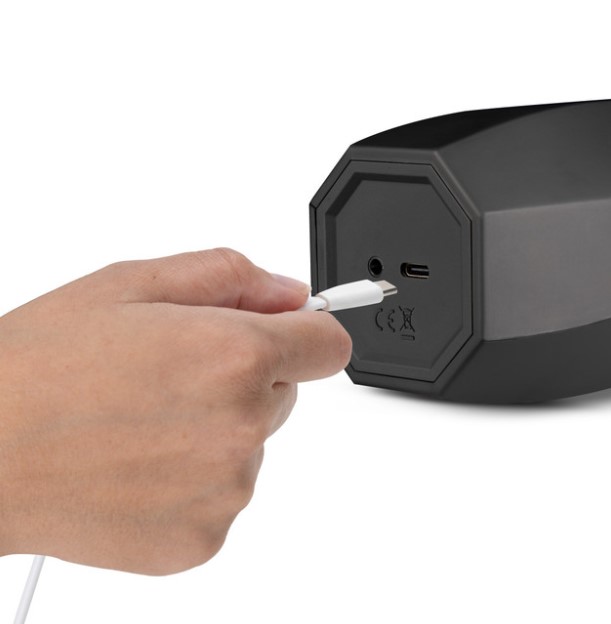 Masturbator Storm, 7 Moduri Vibratii,7 Moduri Suctiune, TPE, USB, 28.5 cm, Nr. 6, Erotic24.ro