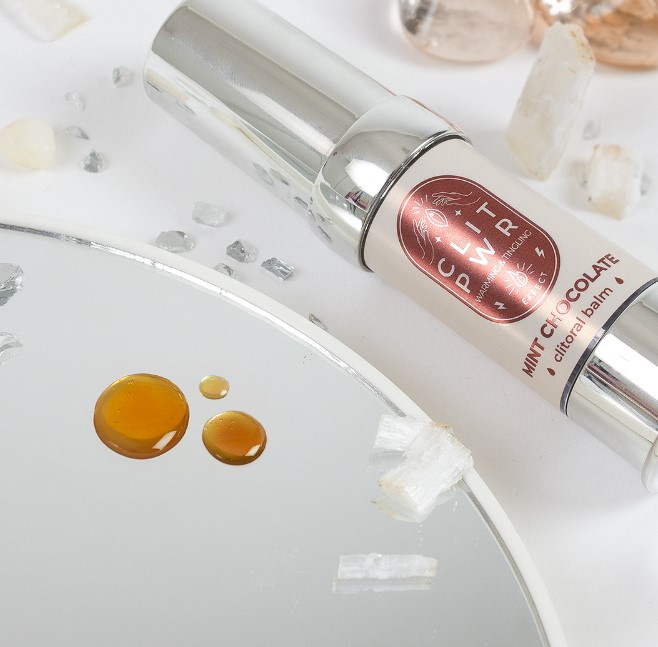 Balsam Stimulator pentru Clitoris Clit PWR cu Efect Vibrator si de Incalzire, Aroma Ciocolata cu Menta, 15 ml, #2, Erotic24.ro