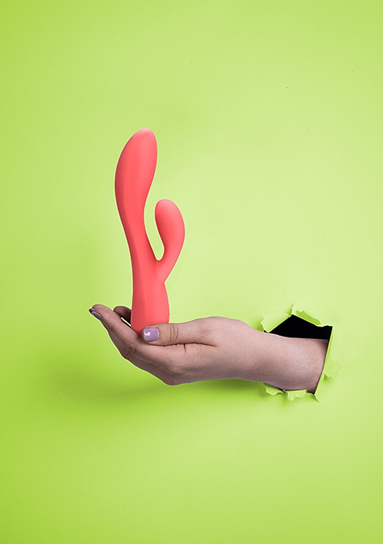 Vibrator Smooth Ultra Soft Silicone Rabbit, 10 Moduri Vibratii, Rosu, 20 cm, Nr. 8, Erotic24.ro