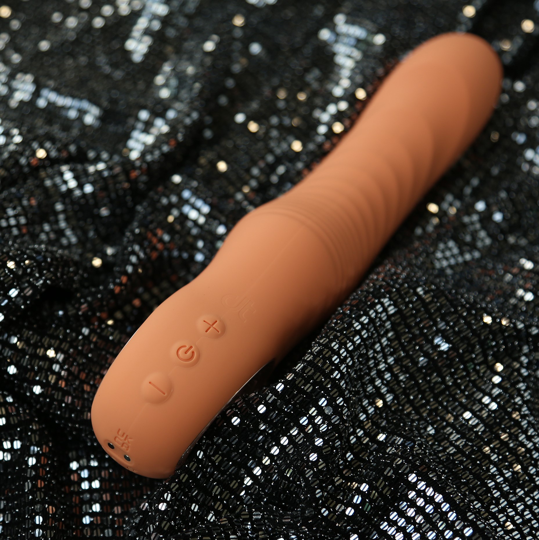 Vibrator Ribbed Vibe Glam, 10 Moduri Vibratii, Silicon, USB, Portocaliu, 22 cm, #10, Erotic24.ro