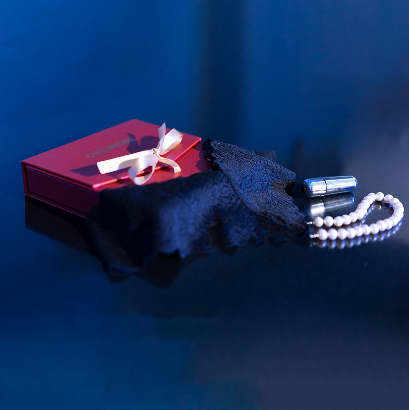 Bikini Dantela cu Perle de Cultura si Glont Vibrator, Negru, Marimea S, #3, Erotic24.ro