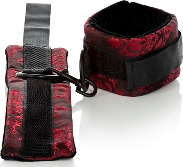 Catuse Universale Scandal, Nr. 2, Erotic24.ro